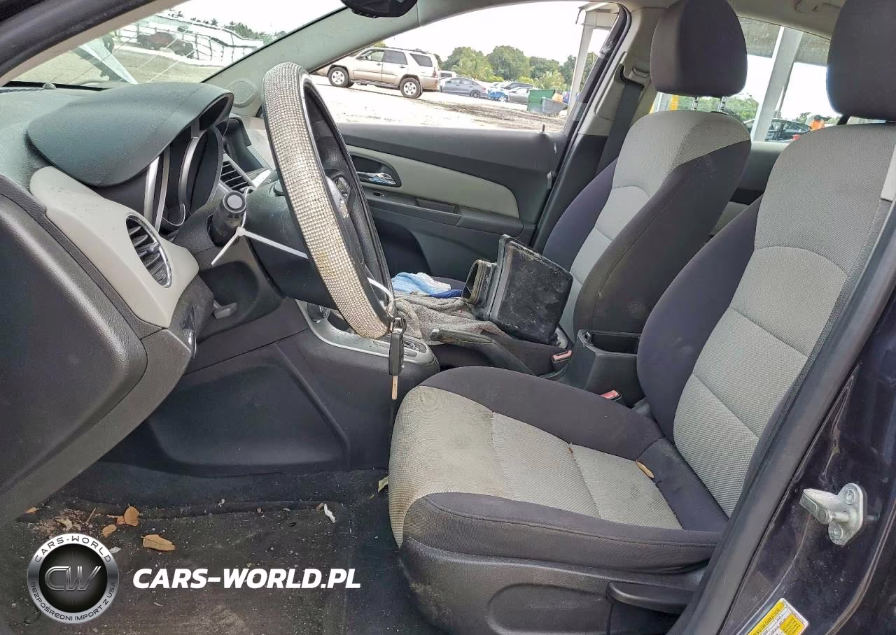2014 Chevrolet Cruze Ls VIN:1G1PA5SH8E7261752 - 7