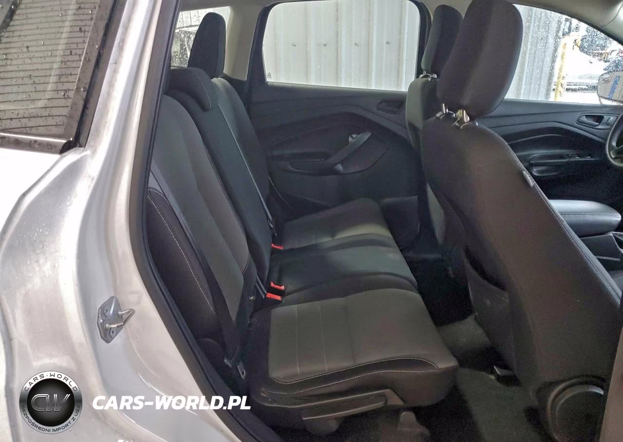 2019 Ford Escape S VIN:1FMCU0F78KUB48040 - 10