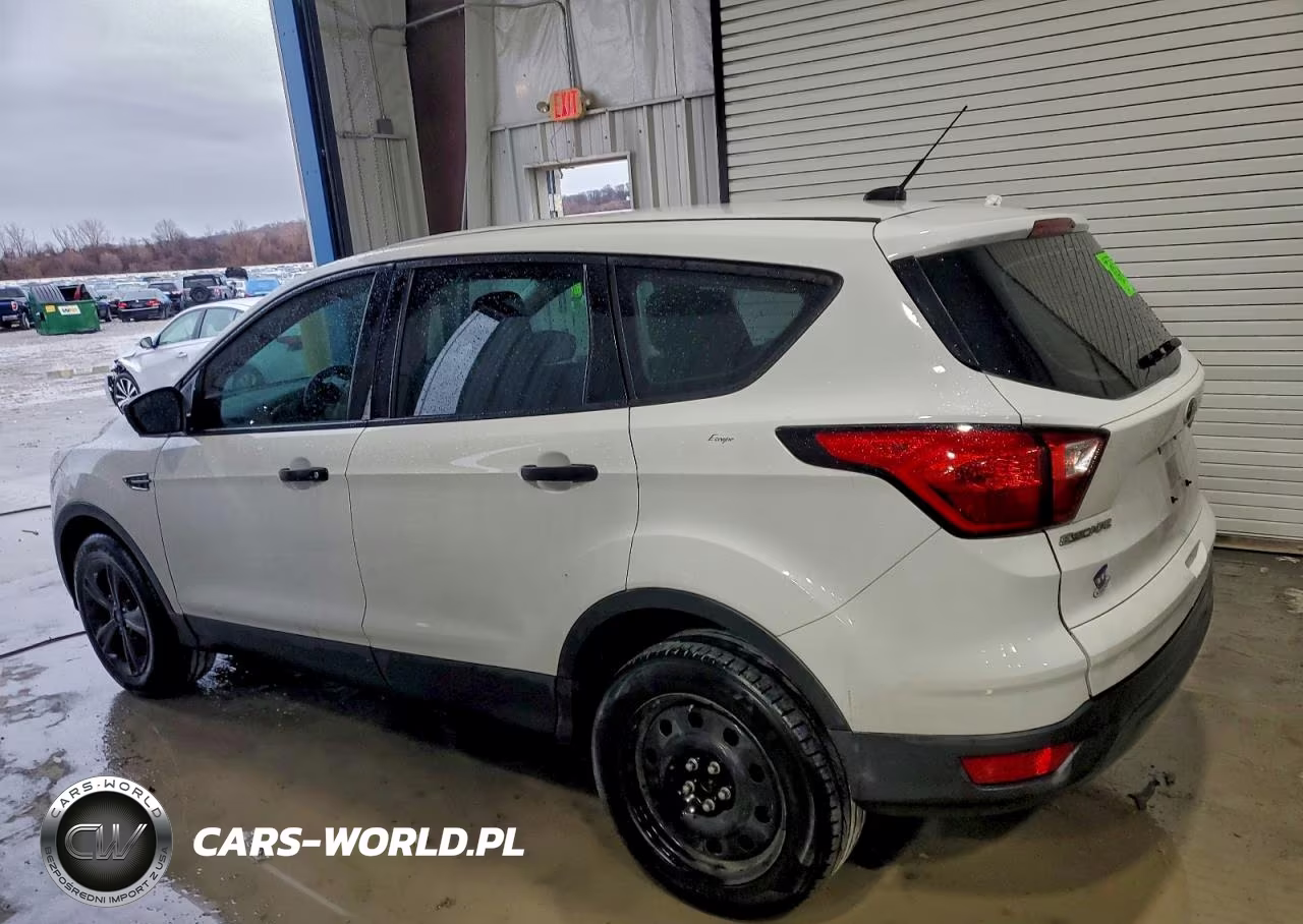 2019 Ford Escape S VIN:1FMCU0F78KUB48040 - 2