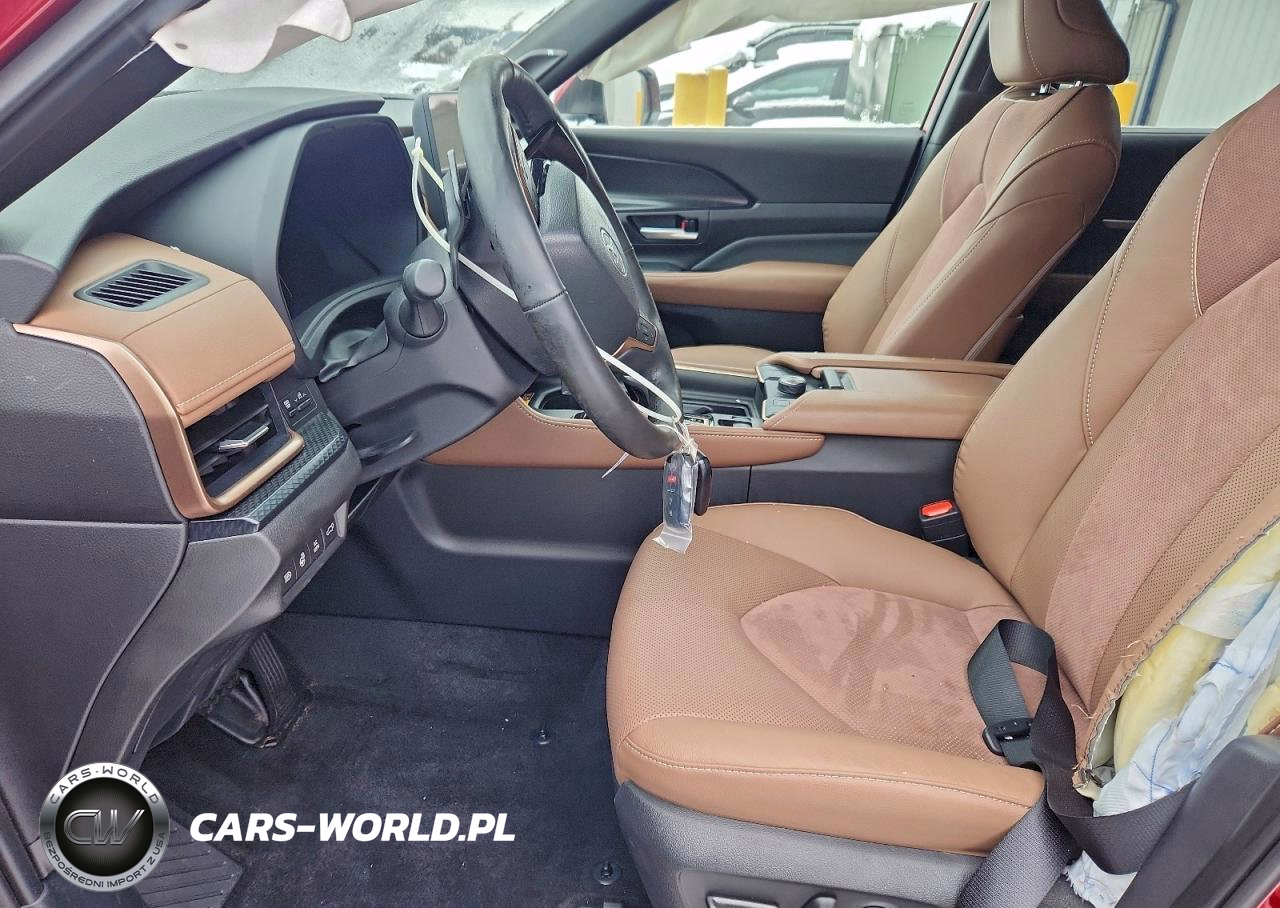 2025 Toyota Grand Highlander VIN:5TDADAB50SS021325 - 7