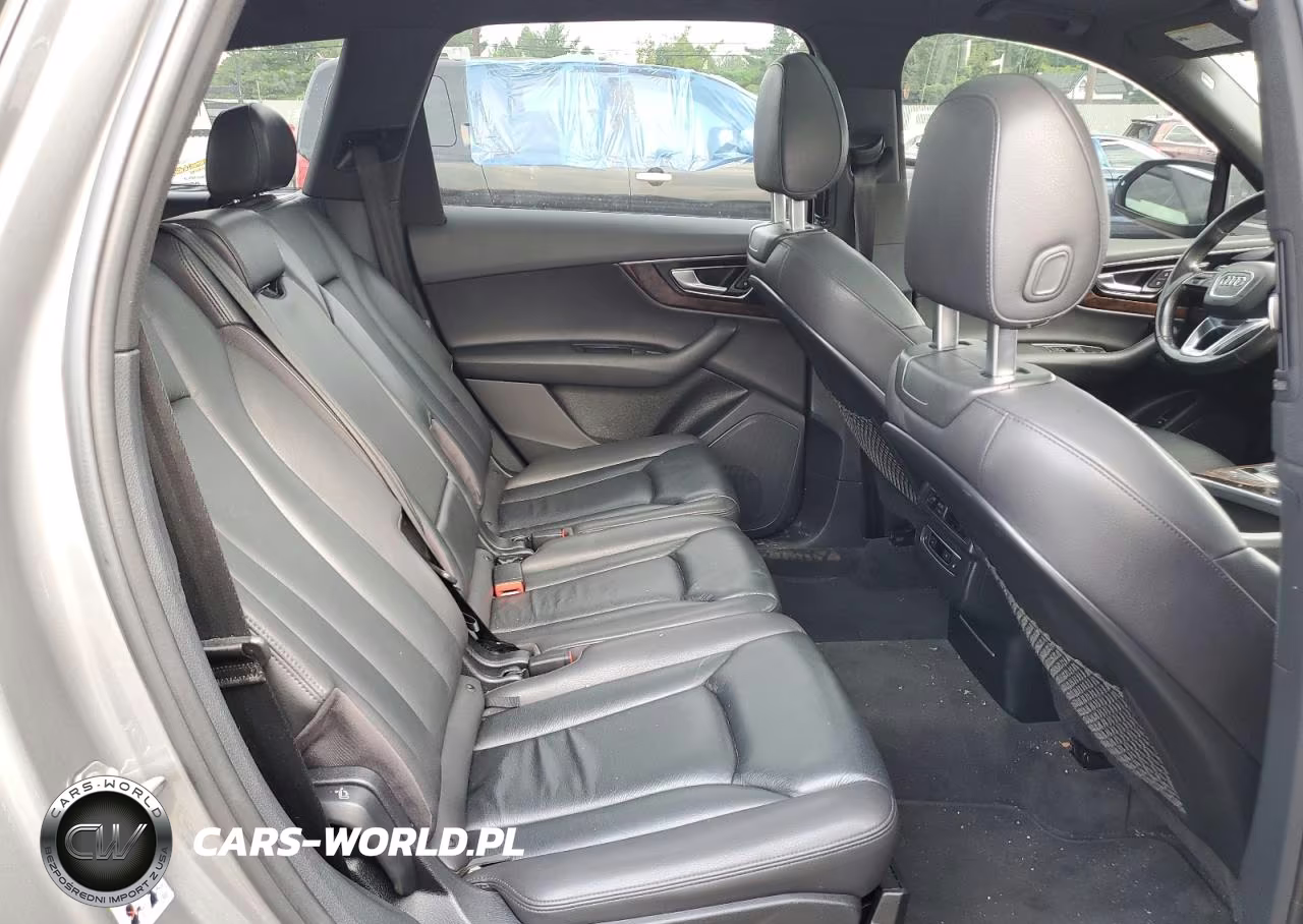 2017 Audi Q7 Premium Plus VIN:WA1LAAF7XHD025894 - 11