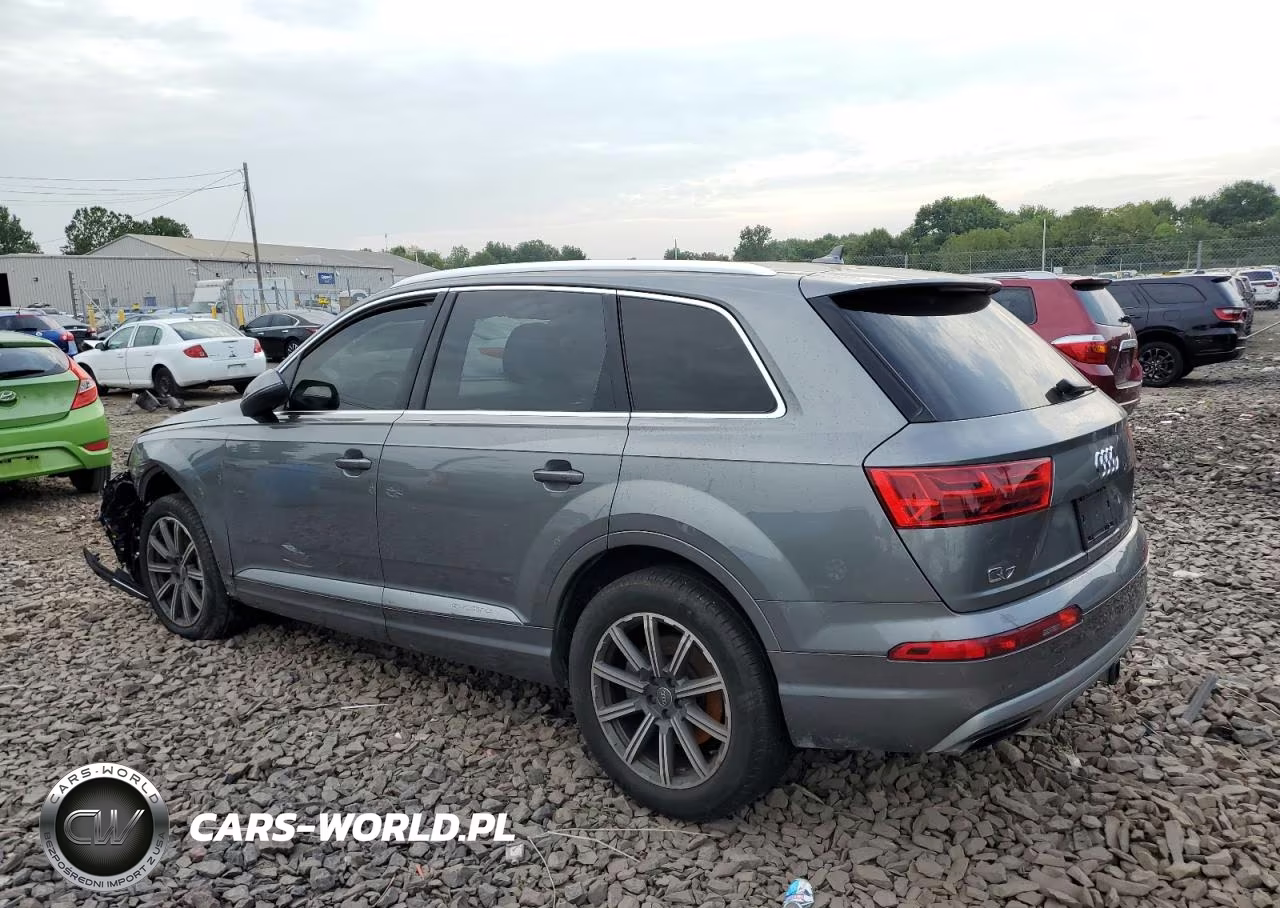 2017 Audi Q7 Premium Plus VIN:WA1LAAF7XHD025894 - 2