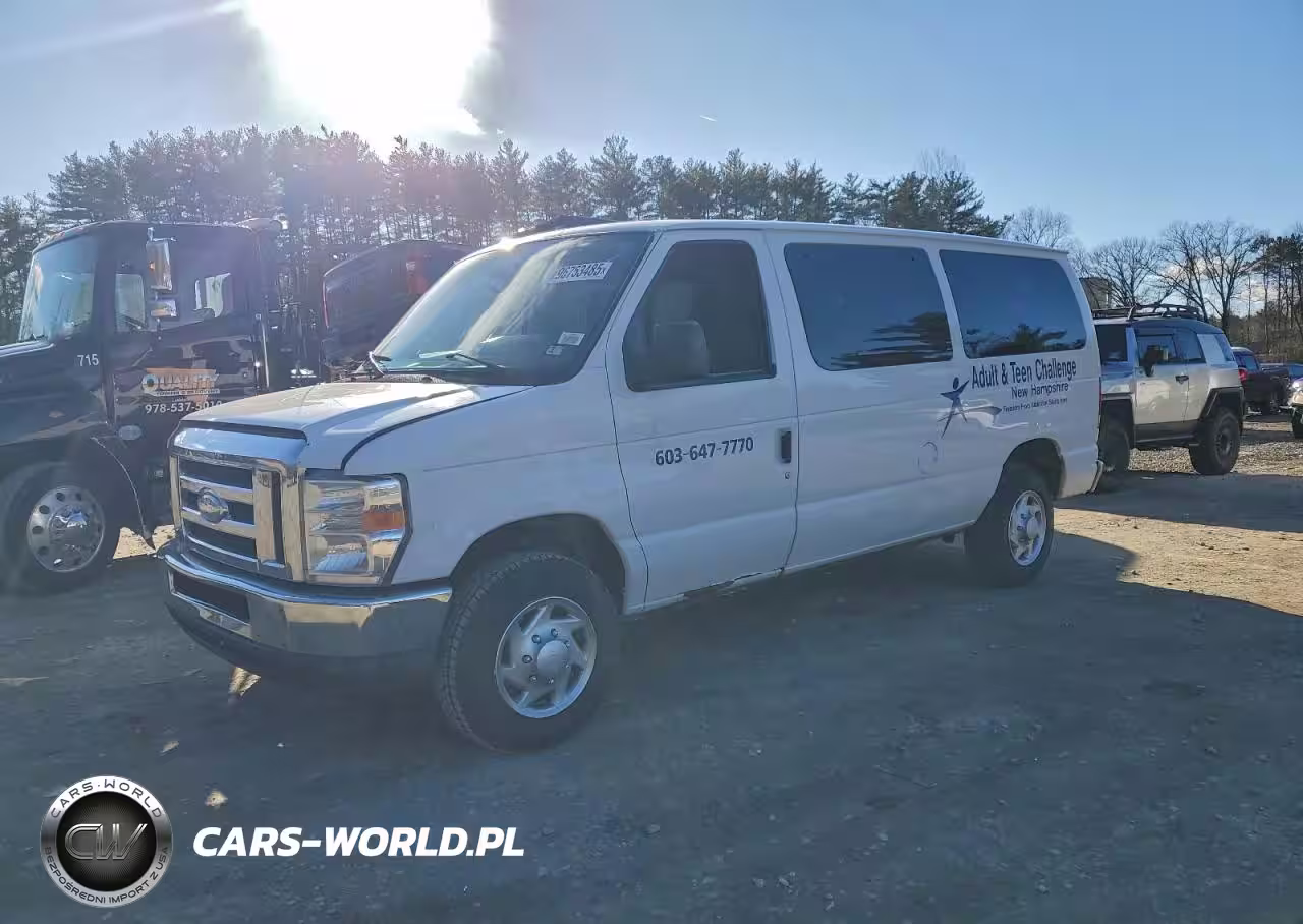 2014 Ford Econoline E350 Super Duty Wagon