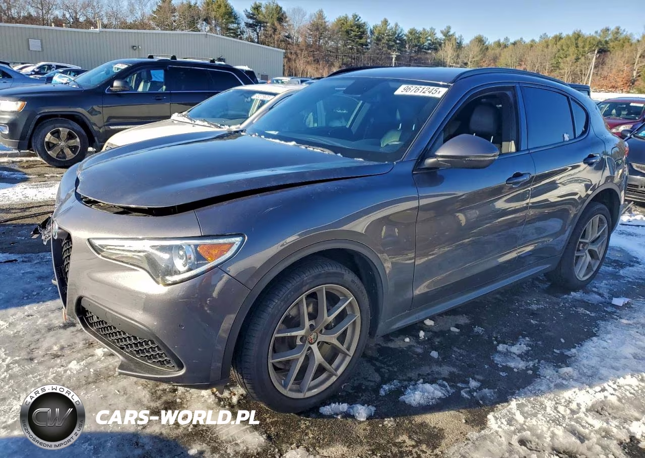 2018 Alfa Romeo Stelvio Ti Sport