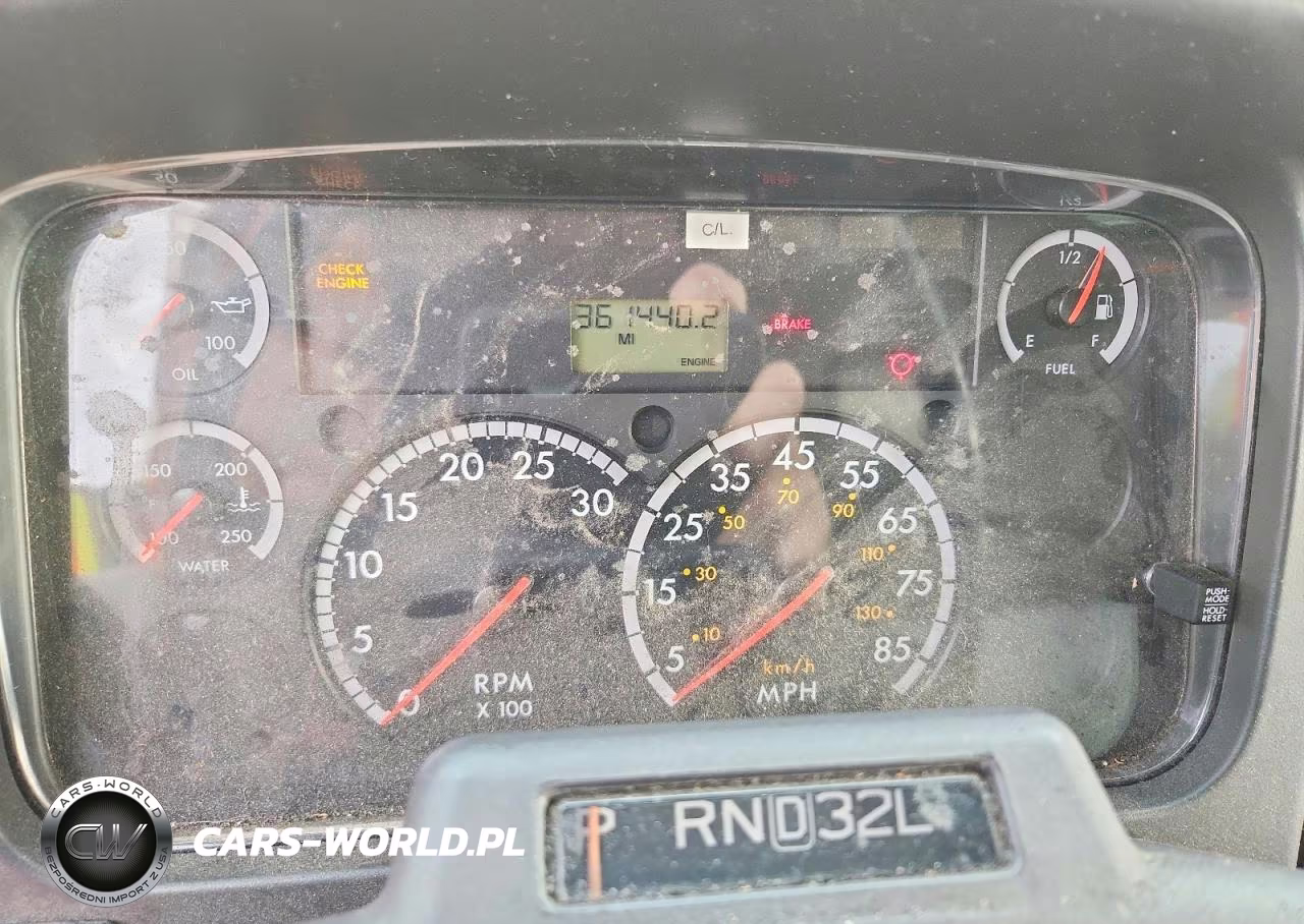 2009 Freightliner Business Class M2 Box Truck VIN:1FVACWDU89HAF2392 - 9