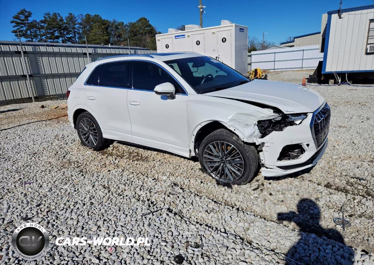 2022 Audi Q3 Premium 40 VIN:WA1AUCF35N1136020 - 4