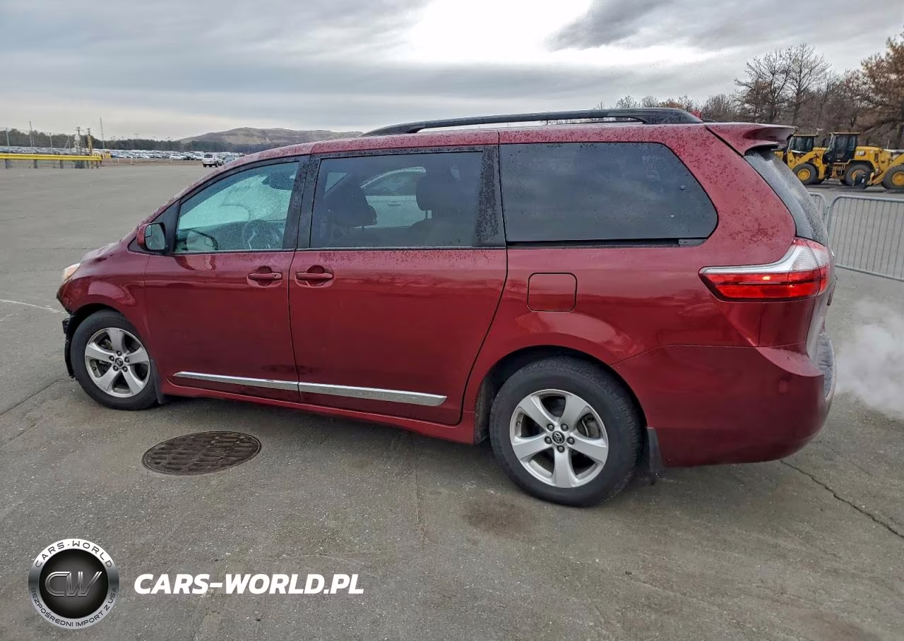 2020 Toyota Sienna Le VIN:5TDKZ3DC5LS050530 - 2