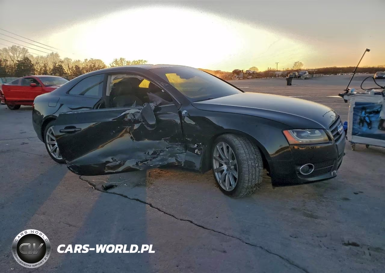 2012 Audi A5 Premium Plus VIN:WAULFAFR7CA002007 - 4