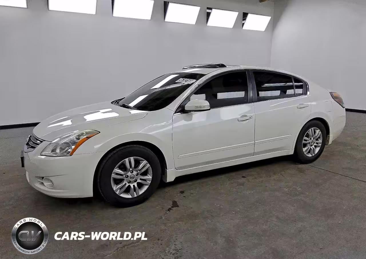 2010 Nissan Altima Base