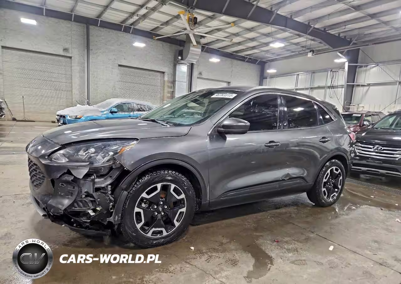 2020 Ford Escape Se