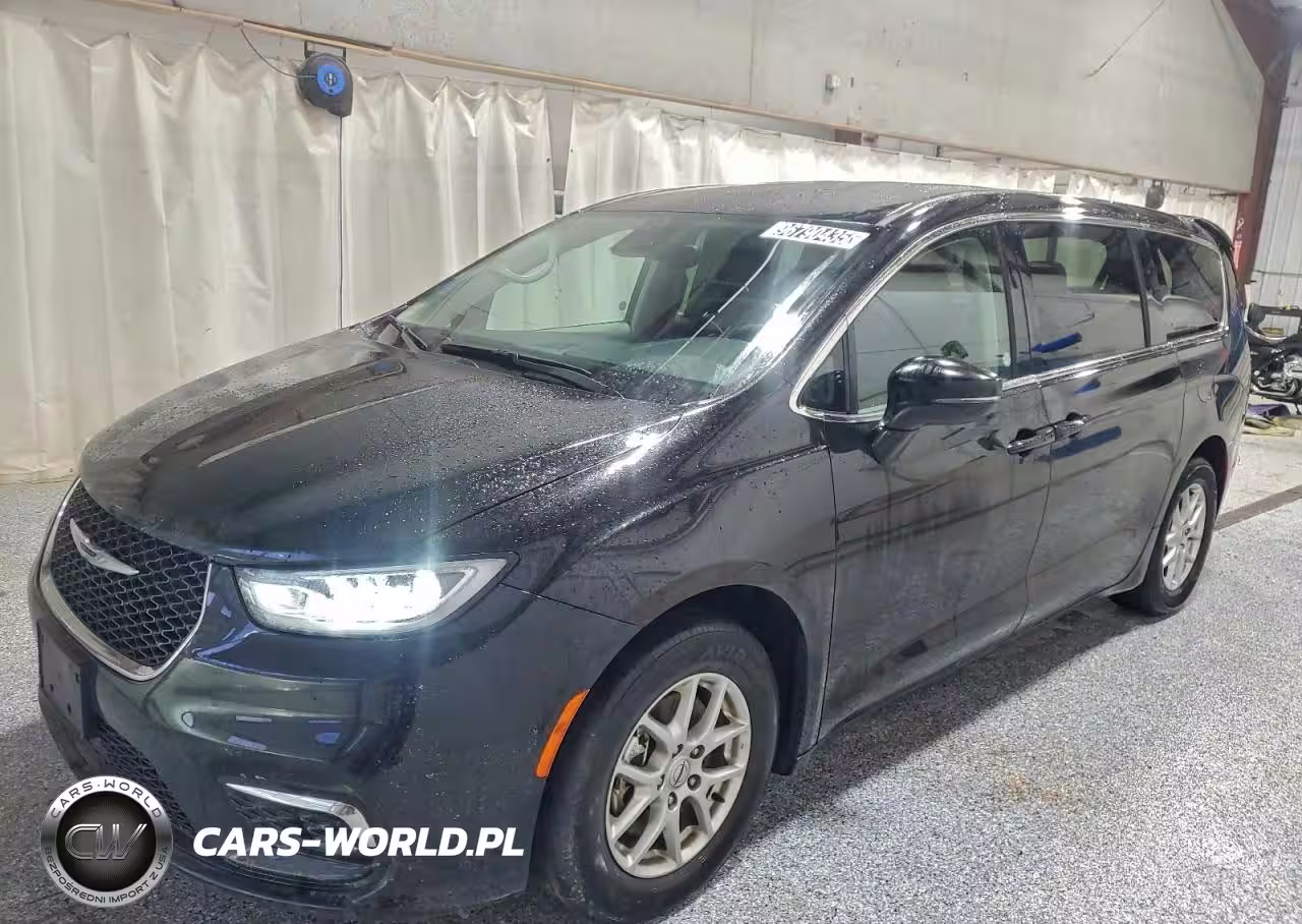 2024 Chrysler Pacifica Touring L