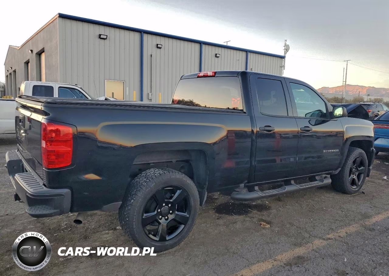 2016 Chevrolet Silverado C1500 VIN:1GCRCNEH2GZ354456 - 3