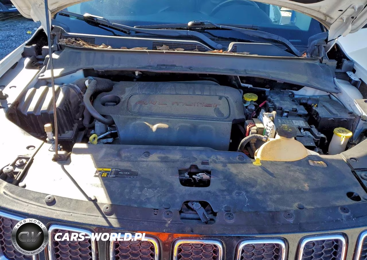 2018 Jeep Compass Latitude VIN:3C4NJCBB1JT125211 - 11