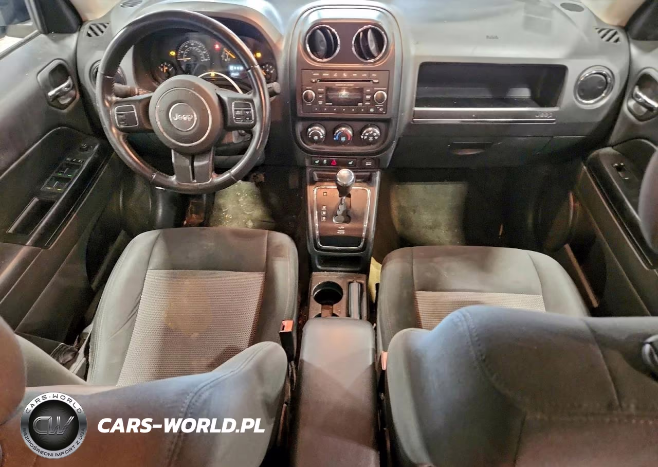 2016 Jeep Patriot Latitude VIN:1C4NJPFA0GD640322 - 8
