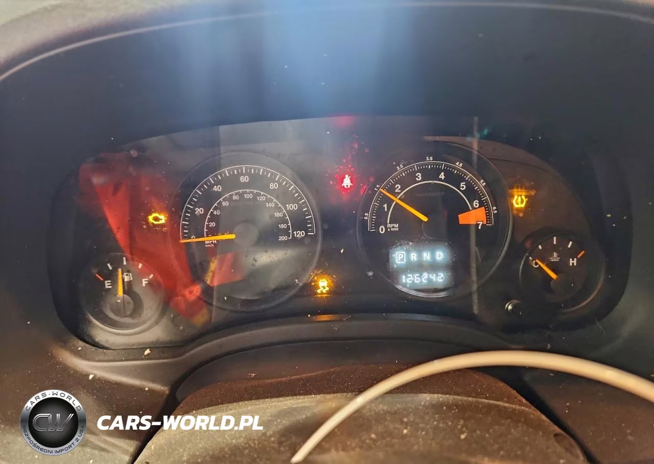 2016 Jeep Patriot Latitude VIN:1C4NJPFA0GD640322 - 9