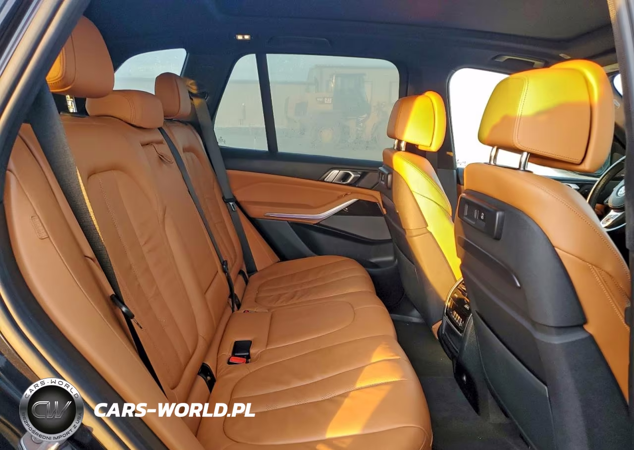2019 BMW X5 xDrive50I VIN:5UXJU2C5XKLN65951 - 11
