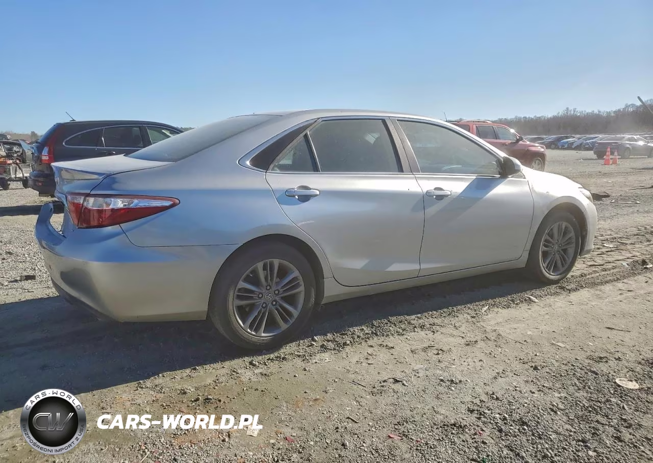 2016 Toyota Camry Le VIN:4T1BF1FK2GU134402 - 3