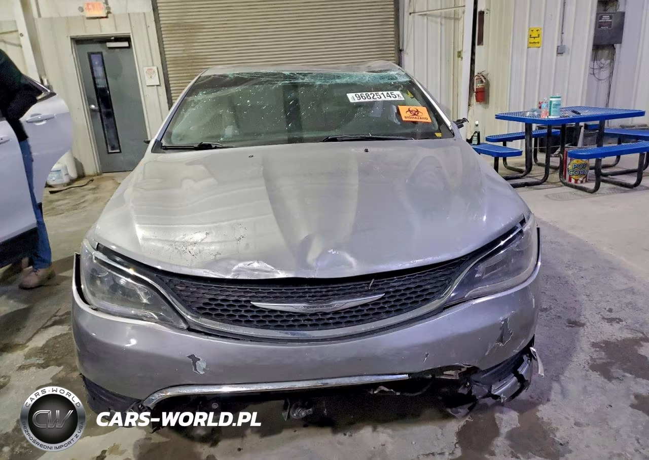 2015 Chrysler 200 Limited VIN:1C3CCCABXFN590228 - 5