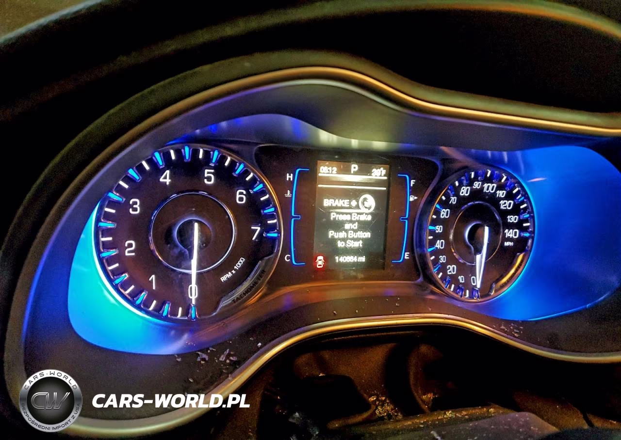 2015 Chrysler 200 Limited VIN:1C3CCCABXFN590228 - 9