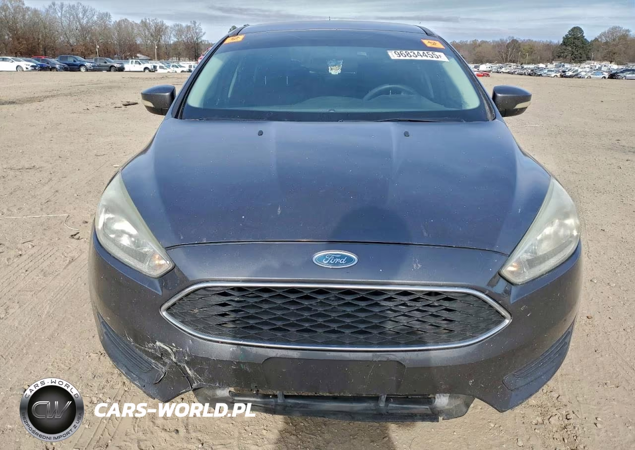 2015 Ford Focus Se VIN:1FADP3F2XFL312671 - 5