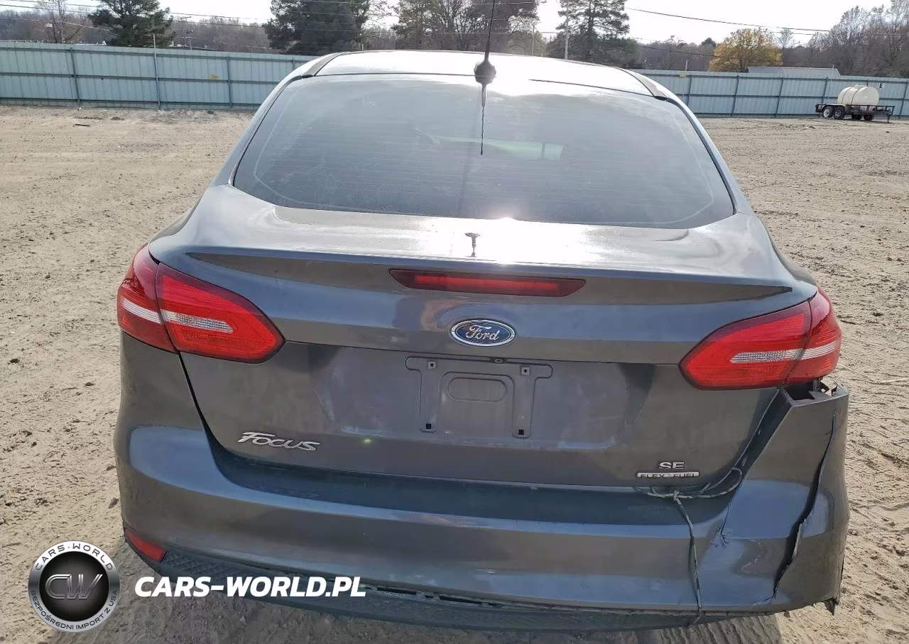2015 Ford Focus Se VIN:1FADP3F2XFL312671 - 6
