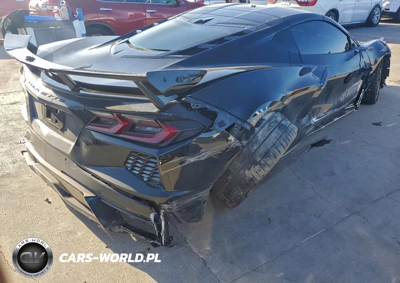 2022 Chevrolet Corvette Stingray 2Lt VIN:1G1YB2D48N5104194 - 3