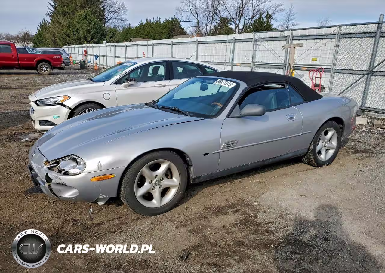 2000 Jaguar Xk8