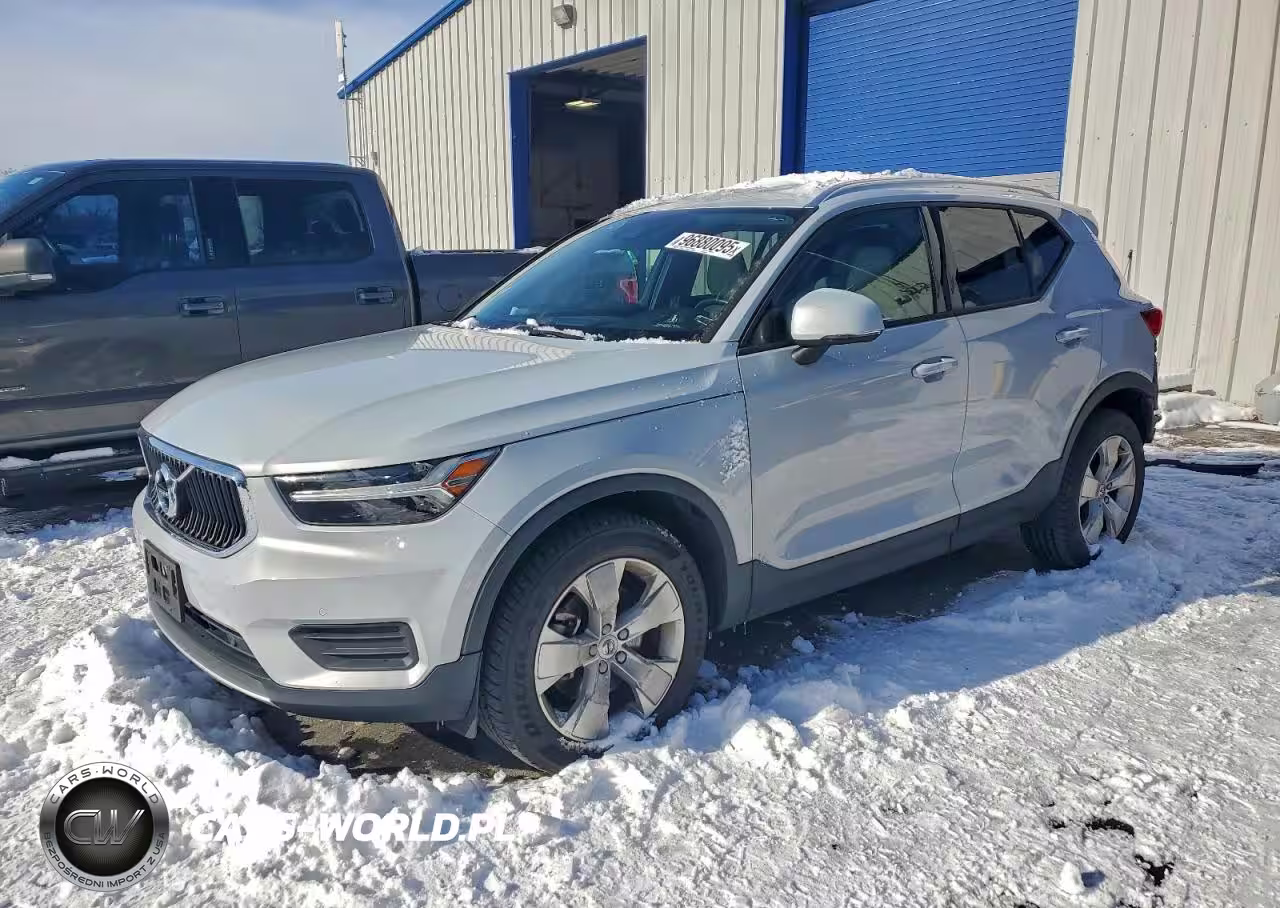 2020 Volvo Xc40 T5 Momentum