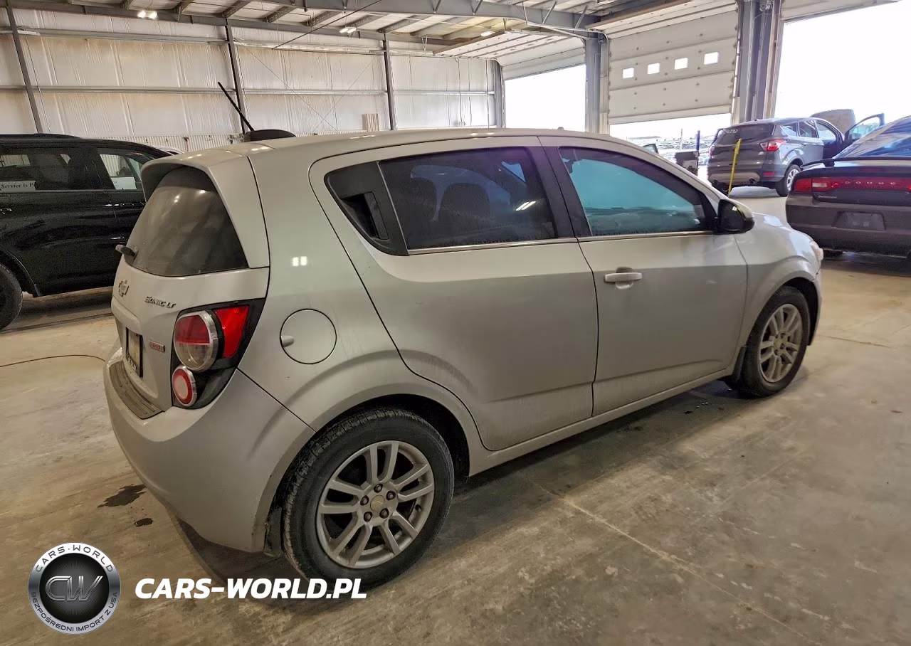 2016 Chevrolet Sonic Lt VIN:1G1JC6SB9G4146633 - 3