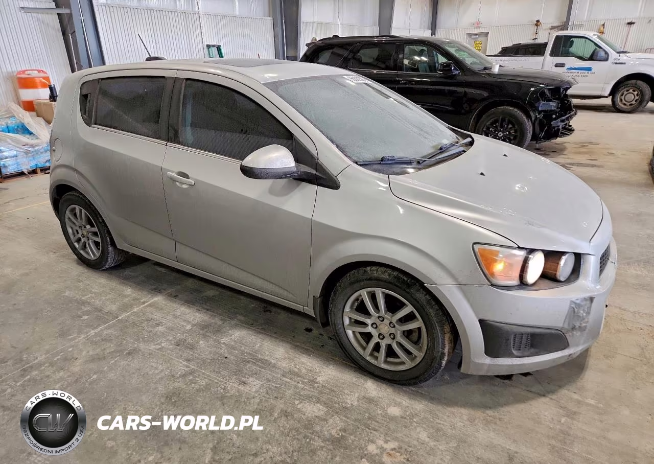 2016 Chevrolet Sonic Lt VIN:1G1JC6SB9G4146633 - 4