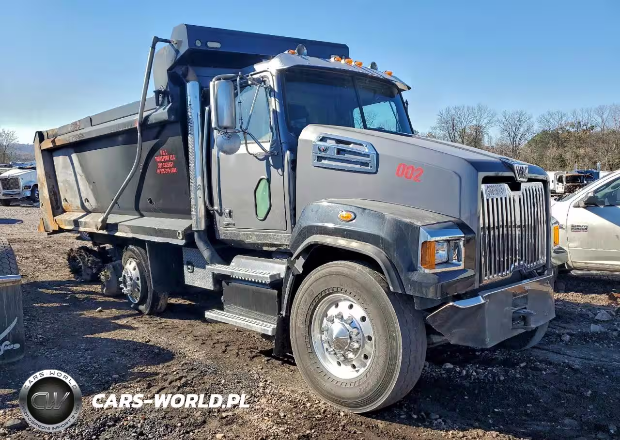 2018 Western Star 4700 Dump Truck