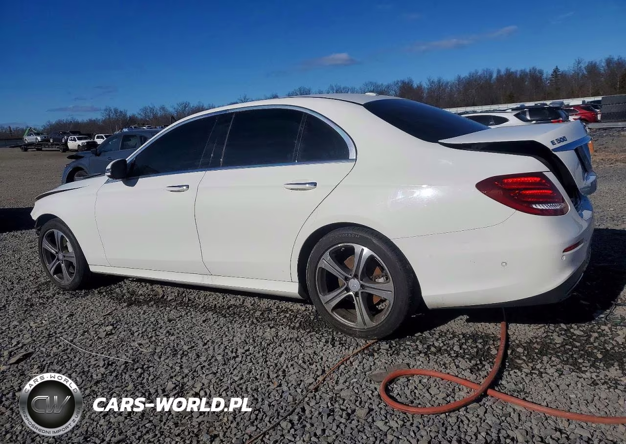 2017 Mercedes-Benz E 300 4Matic VIN:WDDZF4KB1HA190933 - 2