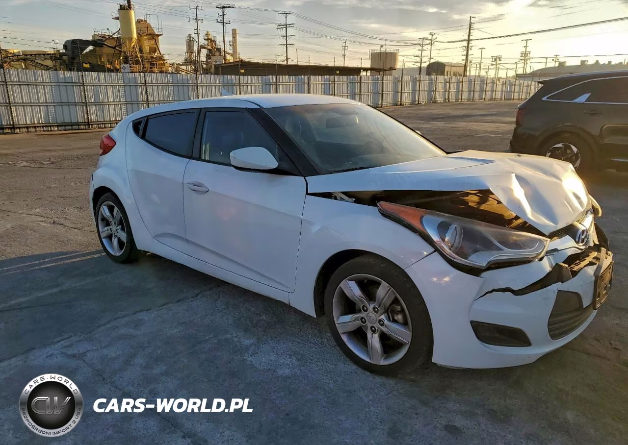 2015 HYUNDAI VELOSTER VIN:KMHTC6AD1FU224674 - 4