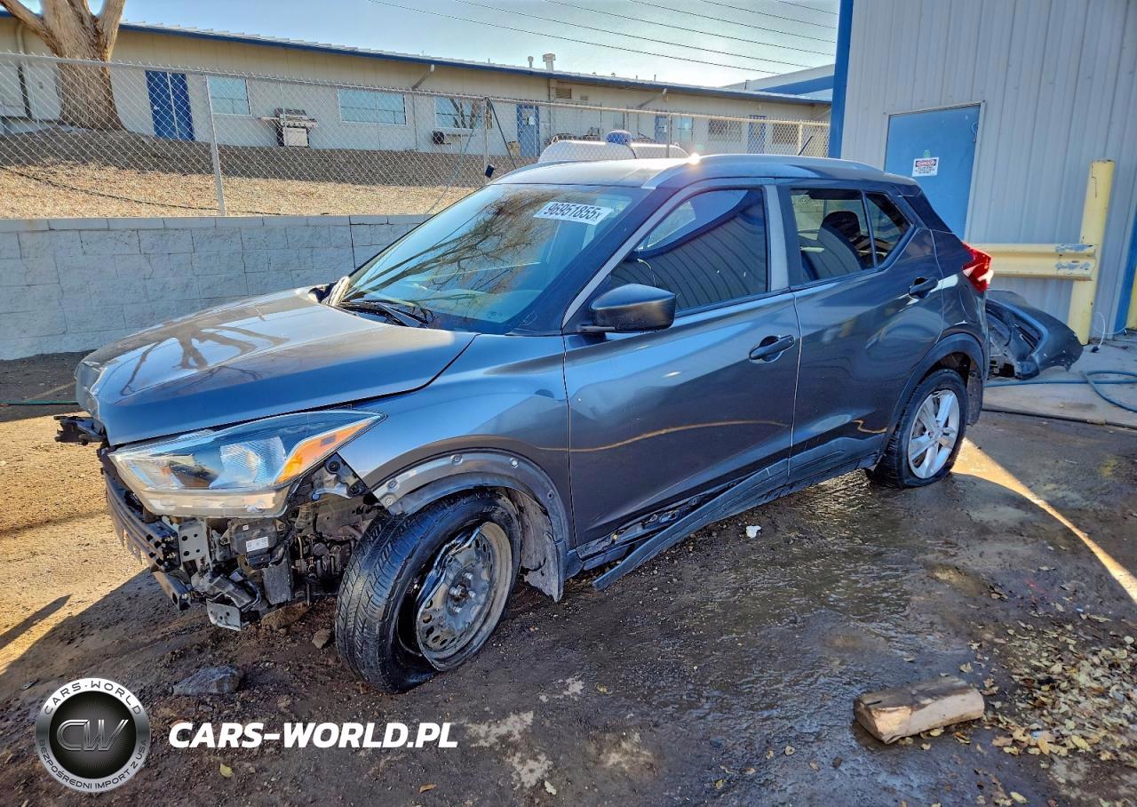 2019 Nissan Kicks S