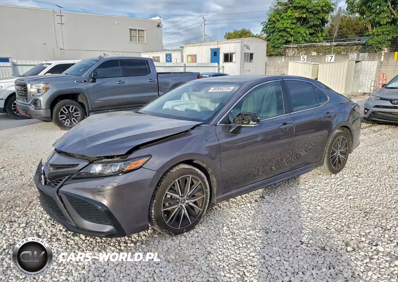 2023 Toyota Camry Se Night Shade