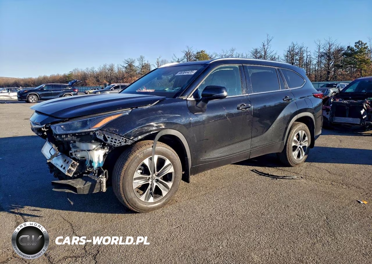 2021 Toyota Highlander Xle