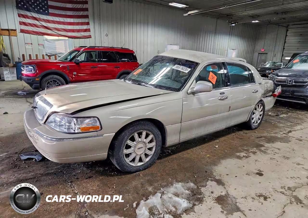 2009 Lincoln Town Car Signature Limited