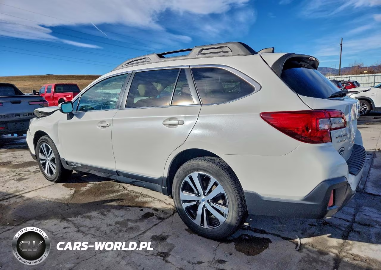2018 Subaru Outback 2.5I Limited VIN:4S4BSAKC5J3338196 - 2