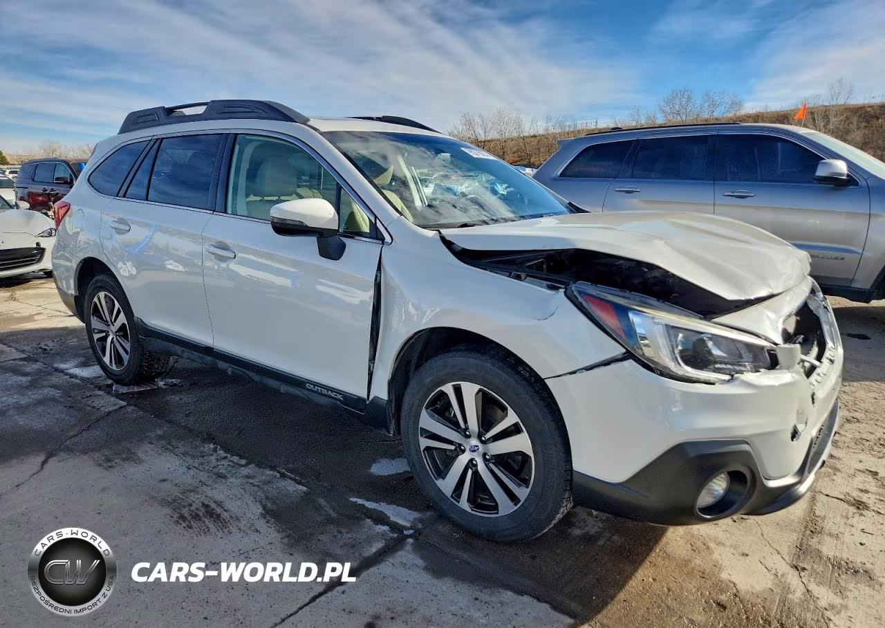 2018 Subaru Outback 2.5I Limited VIN:4S4BSAKC5J3338196 - 4