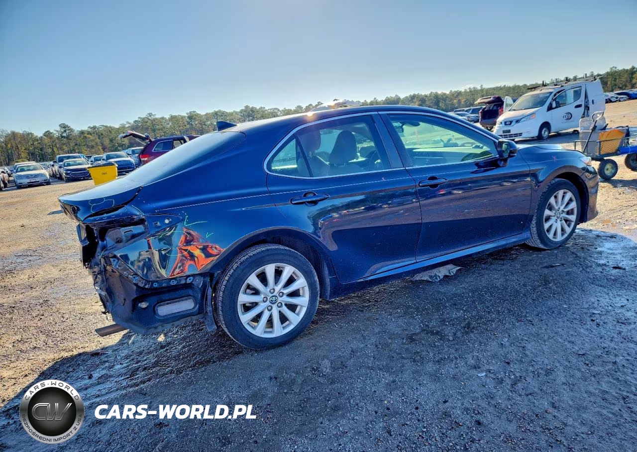 2020 Toyota Camry Le VIN:4T1C11AK6LU906887 - 3