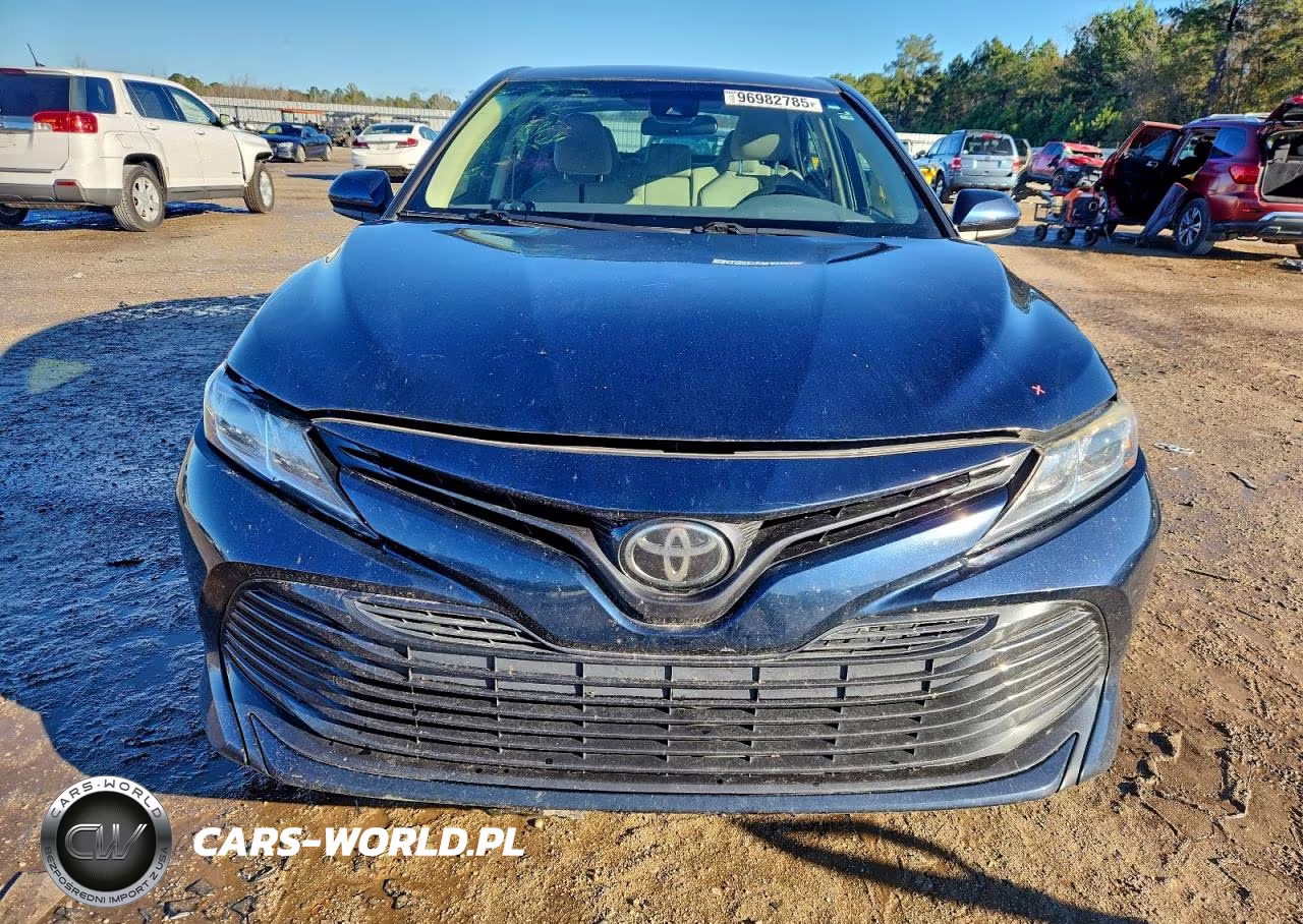 2020 Toyota Camry Le VIN:4T1C11AK6LU906887 - 5