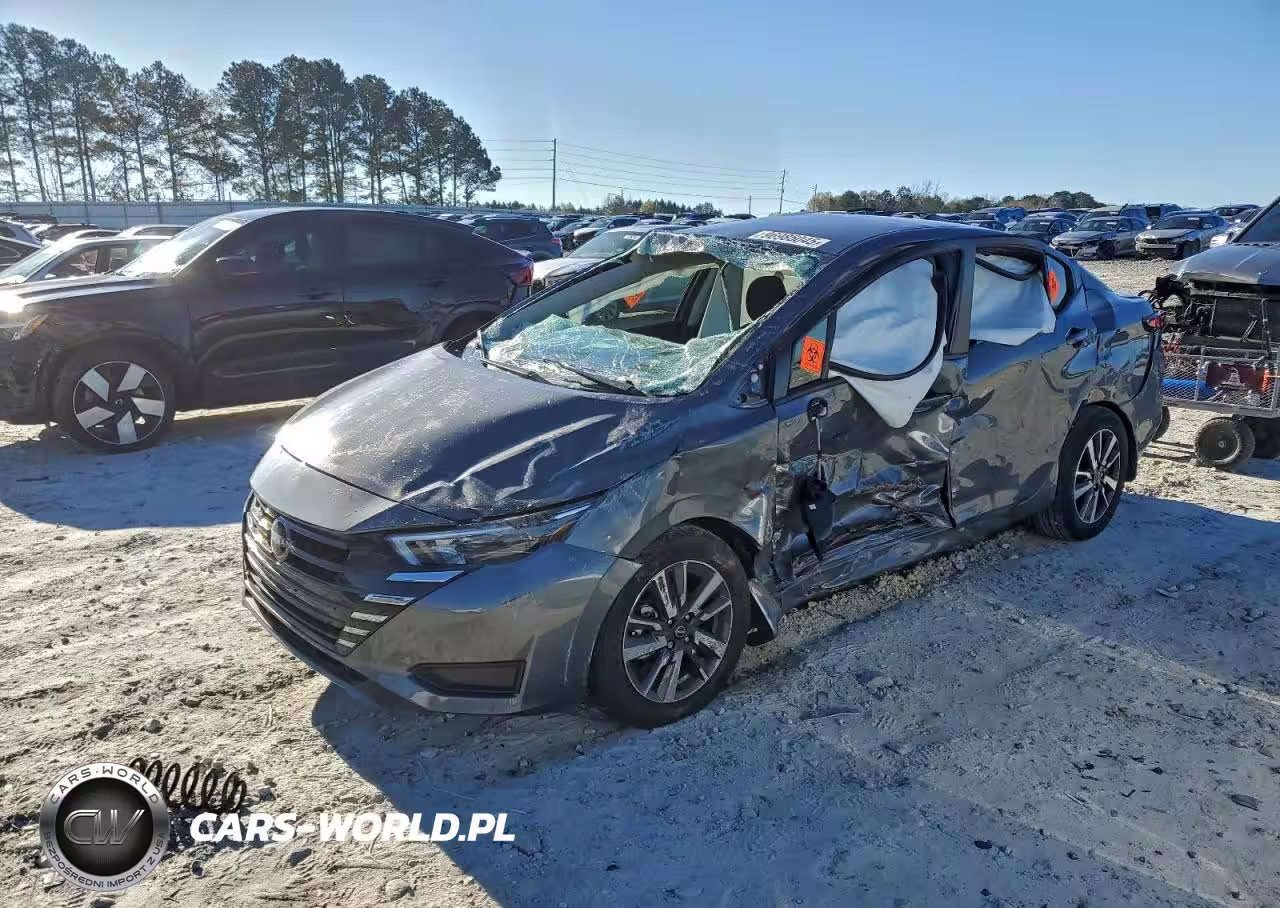 2025 Nissan Versa Sv