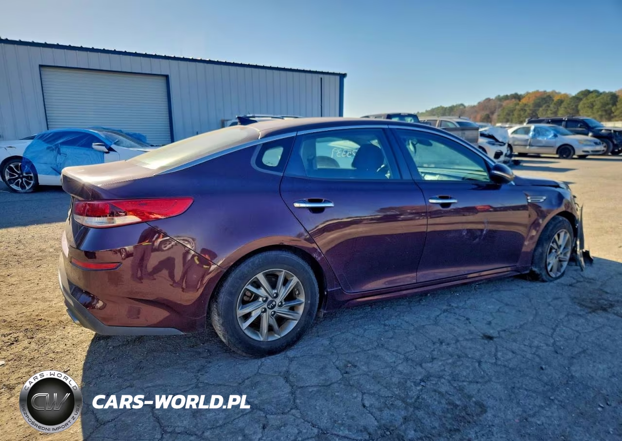 2019 Kia Optima VIN:5XXGT4L37KG309632 - 3