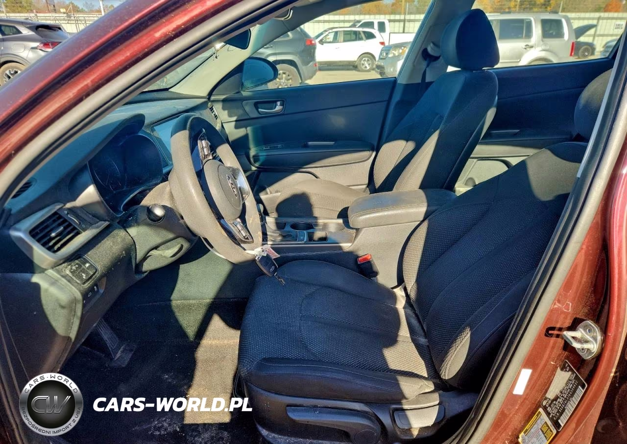 2019 Kia Optima VIN:5XXGT4L37KG309632 - 7