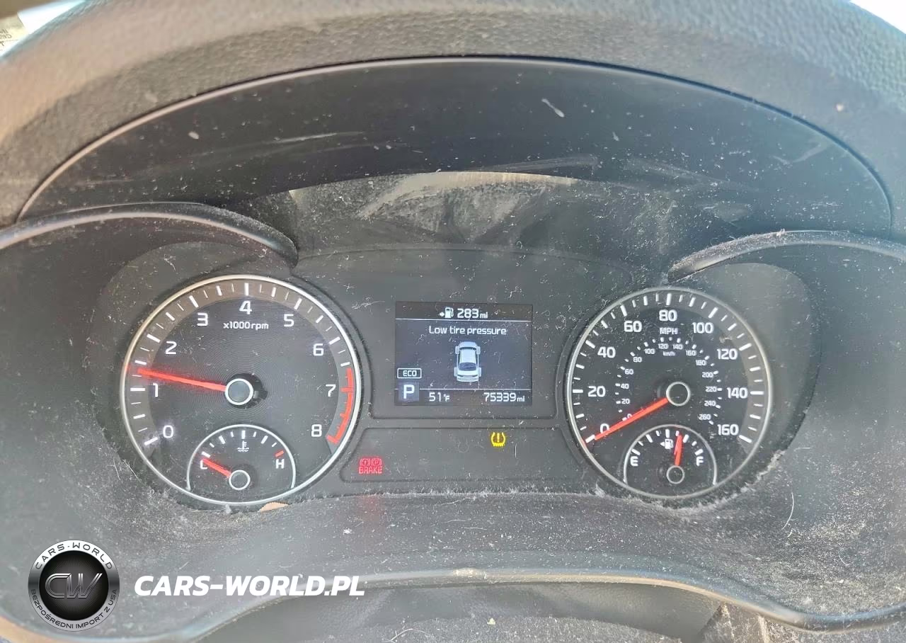 2019 Kia Optima VIN:5XXGT4L37KG309632 - 9