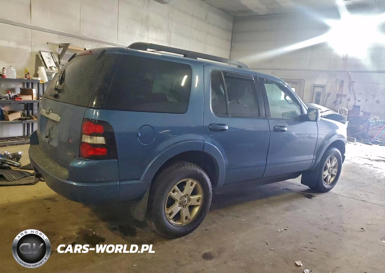 2009 Ford Explorer Xlt VIN:1FMEU738X9UA43945 - 3