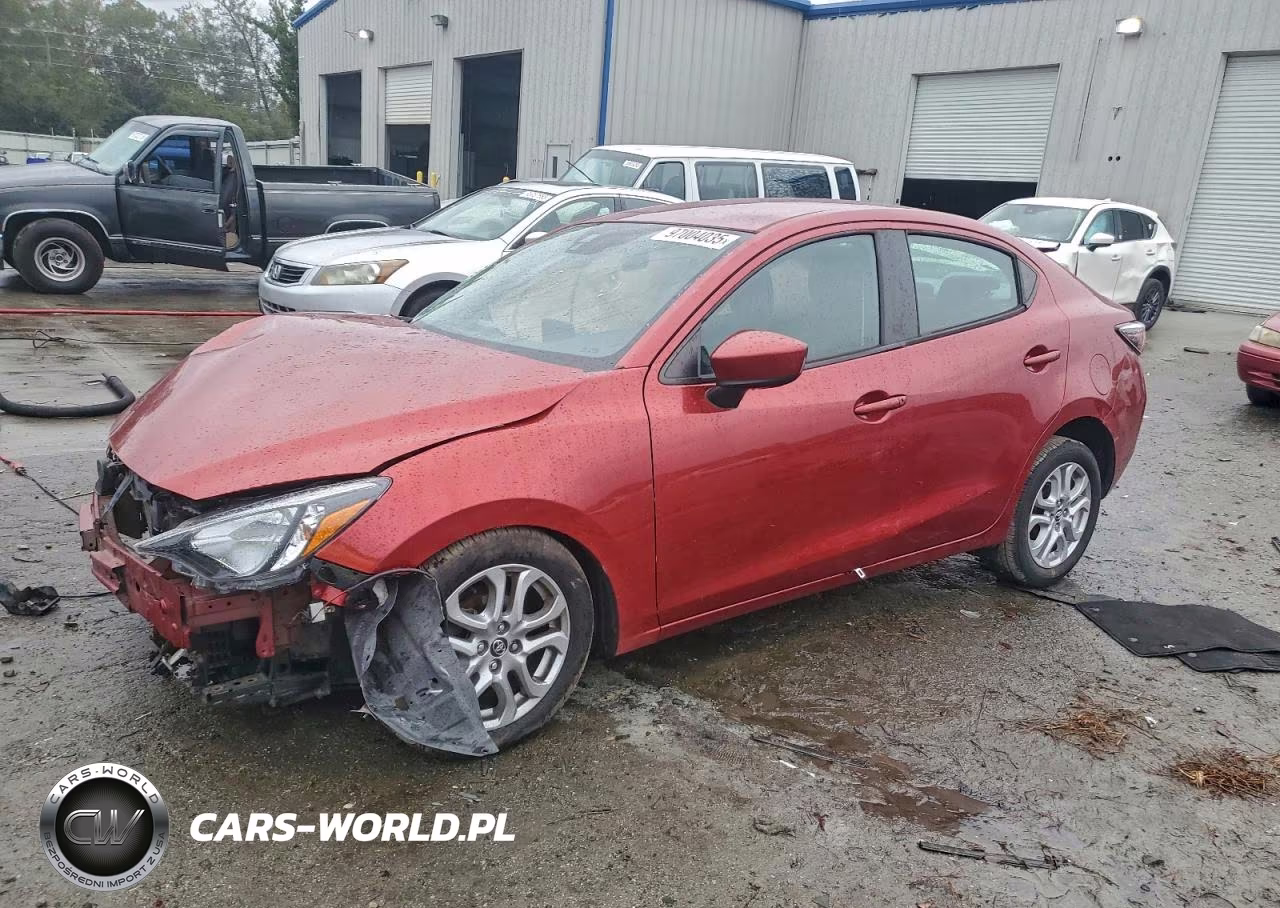 2017 Toyota Yaris Ia Base – zdjęcie 1 z 13