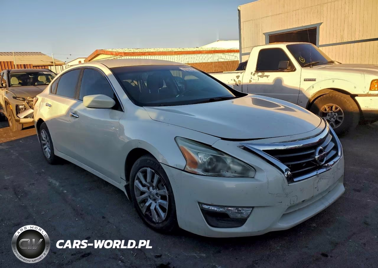 2015 Nissan Altima 2.5 VIN:1N4AL3APXFC146816 - 4
