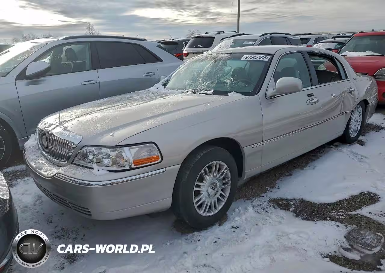 2008 Lincoln Town Car Signature Limited