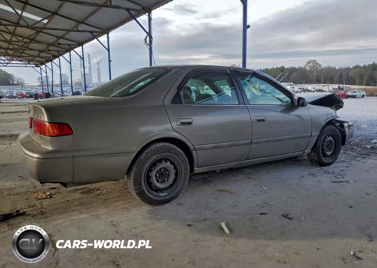 2000 Toyota Camry Ce VIN:4T1BG22K8YU005655 - 3
